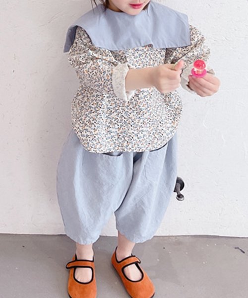 aimoha(aimoha（アイモハ）)/aimoha－KIDS－ 韓国子供服　かわいいガーリー風セーラーカラー小花柄ブラウス/img01