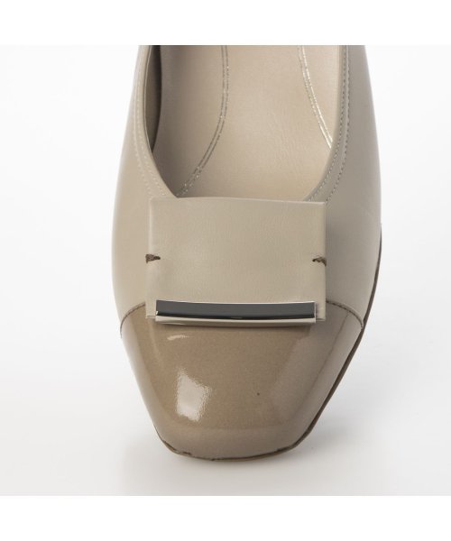 【3E】ローヒールスクエアパンプス 3E 本革