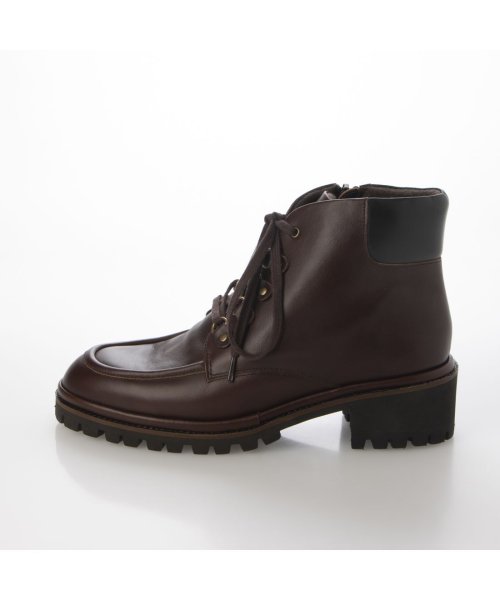 タンクソールレースアップショートブーツ 商品説明マウンテンブーツテイストのショートブーツ。すっきりとしたラストを使用しており、ボリューム感も程良いです。内 E2675385680 (20477円)