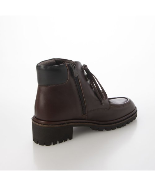 タンクソールレースアップショートブーツ 商品説明マウンテンブーツテイストのショートブーツ。すっきりとしたラストを使用しており、ボリューム感も程良いです。内 E2675385680 (20477円)