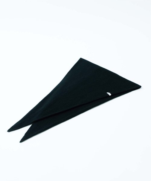 【elegancese / エレガンセーゼ】diamond knit ニットスカーフ ピュアカシミヤ 100% eleganceseの製品は elegancese diamond 全て上質なカシミヤを使用したマフラーです 最高品質とされる内モンゴル産のホワイト原料を使用しており しっとりと柔らかく 使い込むほど風合いが増し フワッと柔らかな肌触りを実感して頂けます 長さ 142cm