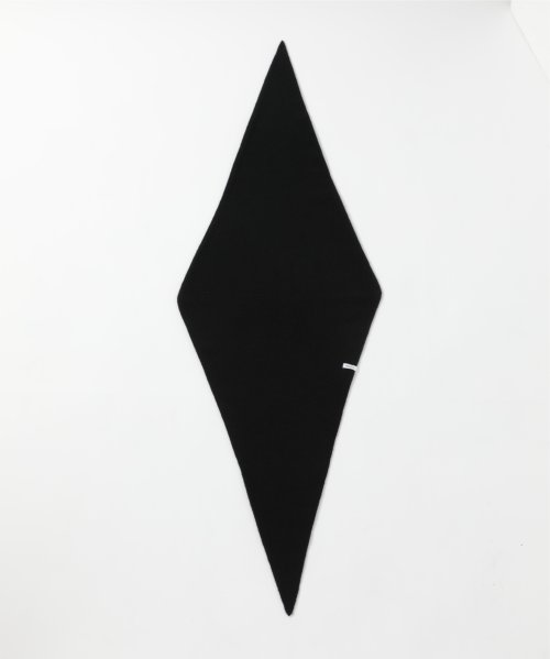 【elegancese / エレガンセーゼ】diamond knit ニットスカーフ ピュアカシミヤ 100% eleganceseの製品は elegancese diamond 全て上質なカシミヤを使用したマフラーです 最高品質とされる内モンゴル産のホワイト原料を使用しており しっとりと柔らかく 使い込むほど風合いが増し フワッと柔らかな肌触りを実感して頂けます 長さ 142cm