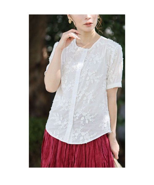 Sawa a la mode(サワアラモード)/リーフ刺繍の涼しげなコットンシャツ/img02