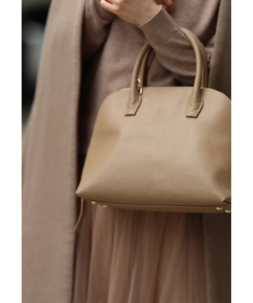 何にでも合う本革上質バッグ 