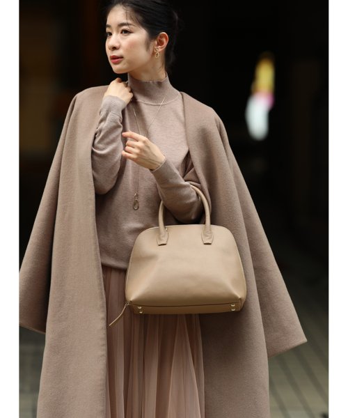 何にでも合う本革上質バッグ 