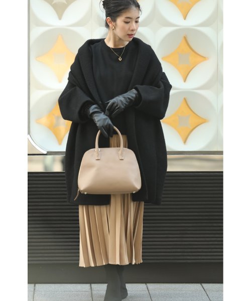 何にでも合う本革上質バッグ 