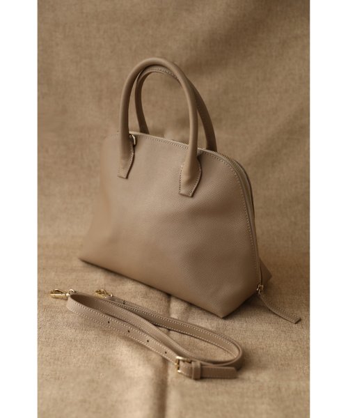 何にでも合う本革上質バッグ 