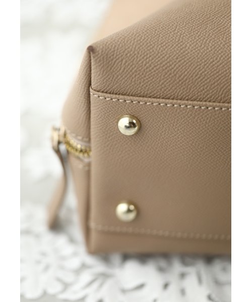 何にでも合う本革上質バッグ 