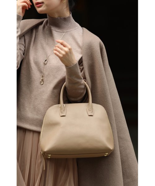 何にでも合う本革上質バッグ 