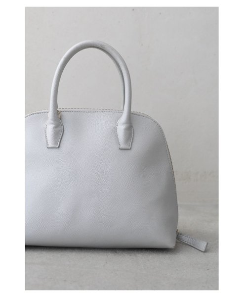 何にでも合う本革上質バッグ 