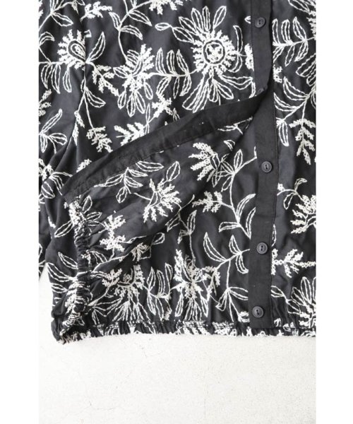 CAWAII(カワイイ)/360度に咲く白花刺繍のショート丈カーディガン/img04