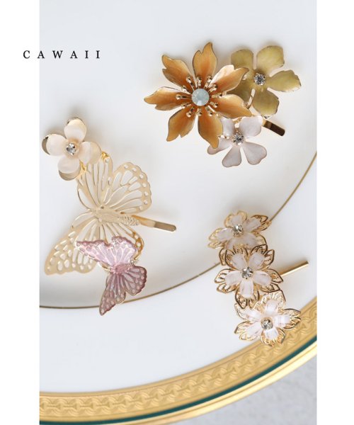 CAWAII(カワイイ)/いつものスタイルに咲かせる花と蝶々のヘアアクセサリー/img01
