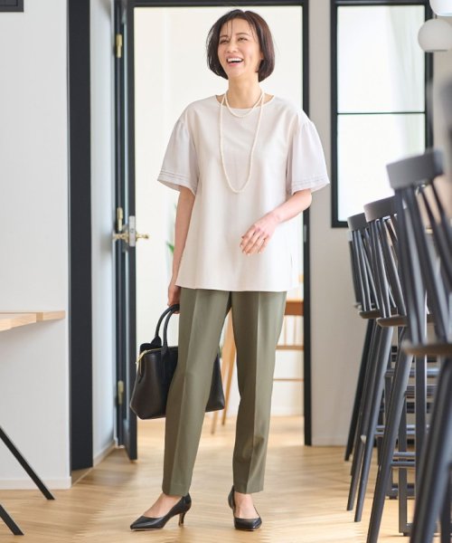 JIYU-KU（SMALL SIZE）(自由区（小さいサイズ）)/【WEB限定カラーあり】【UVカット・吸水速乾・洗える】ツイストプレーンラッフルスリーブ カットソー/img07