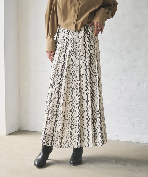 【Audrey and John Wad】ペイントライクワンウェイプリーツスカート ヒップ95 2cm H164 B79 W58 H82