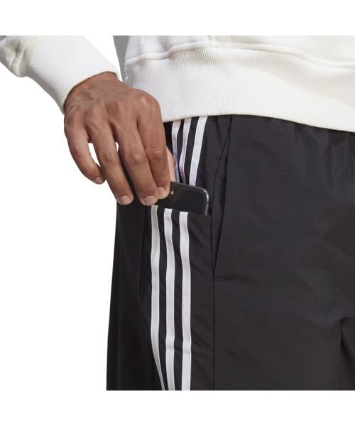 adidas(adidas)/AEROREADY Essentials Chelsea 3－Stripes Shorts/img08