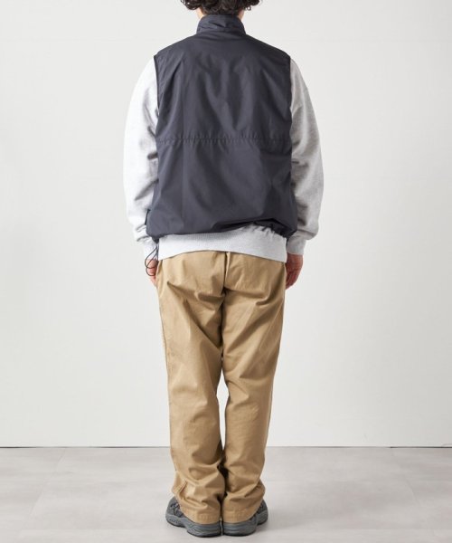 SHIPS any: 〈軽量・撥水・防風〉PERTEX(R) ハーフジップ ベスト (セットアップ対応)◇ 撥水 防風〉PERTEX セットアップ対応 QUAMTUM SHIPS トラックジャケット トラックパンツ ◆〈軽量