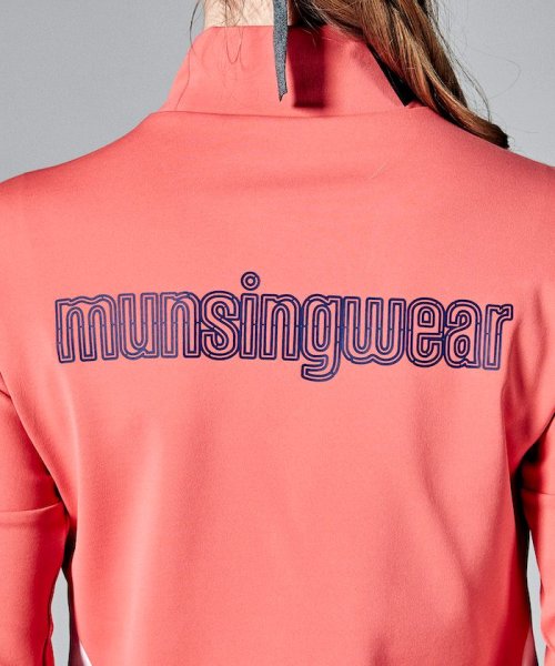 Munsingwear(マンシングウェア)/【ENVOY】防風裏起毛ネオンロゴモックネック長袖シャツ【アウトレット】/img01