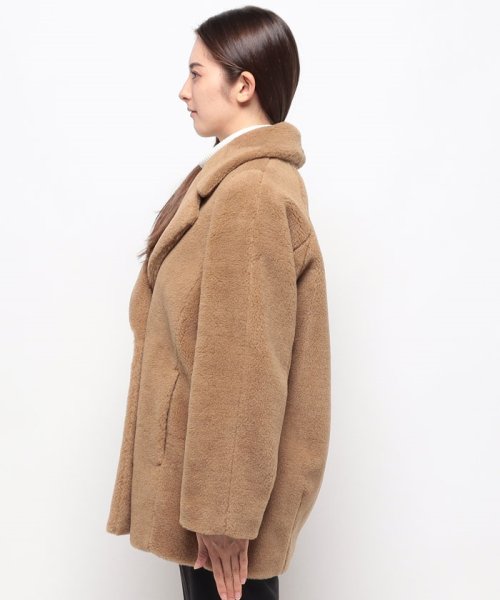 キャメルボアコクーンコート なし
