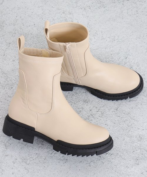 ストレッチショートブーツ また