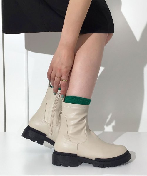 ストレッチショートブーツ また