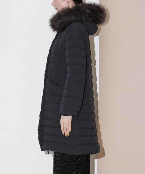 「西川ダウン(R)」ストレッチロングシェイプダウン 西川ダウン で定番人気のウエストシェイプ型ロングダウンに新型が登場