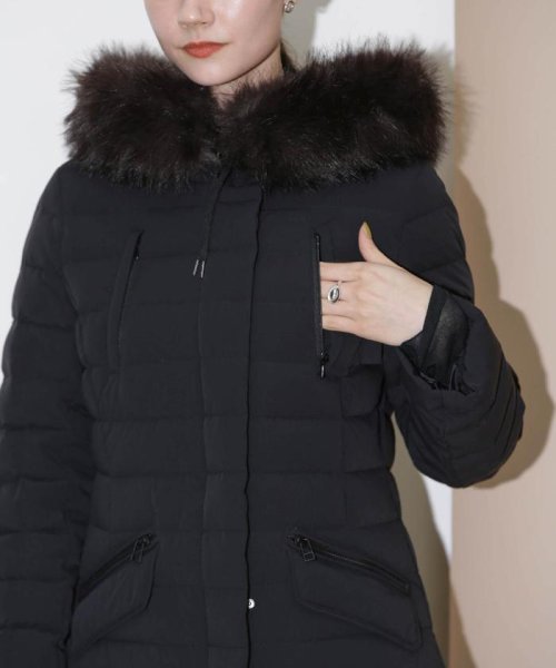 「西川ダウン(R)」ストレッチロングシェイプダウン 西川ダウン で定番人気のウエストシェイプ型ロングダウンに新型が登場