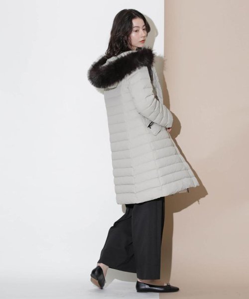 「西川ダウン(R)」ストレッチロングシェイプダウン 西川ダウン で定番人気のウエストシェイプ型ロングダウンに新型が登場