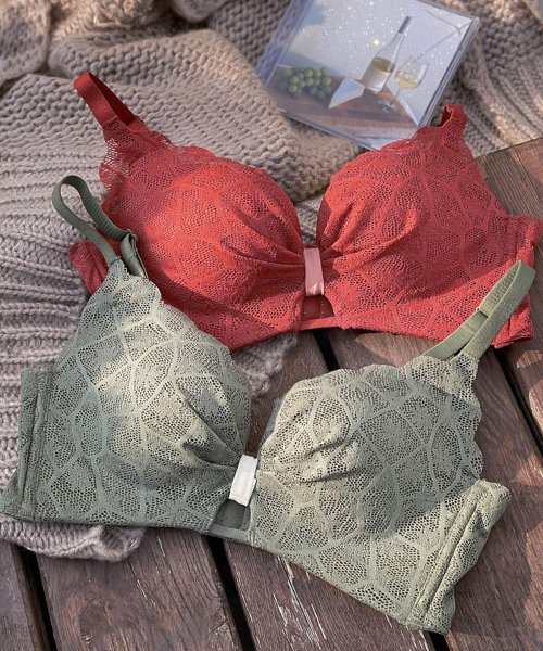 ノンワイヤースカラップブラジャー＆ショーツセット 下着 ランジェリー 谷間 ブラショーツ セクシー 可愛い ブラセット ストラップ リボン レース