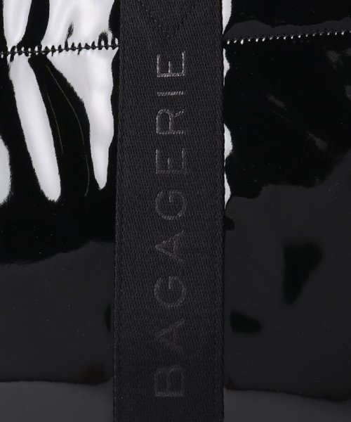 LA BAGAGERIE(ラ　バガジェリー)/ソフトエナメル　ロゴテープ2WAYトートバッグ　Lサイズ/img05
