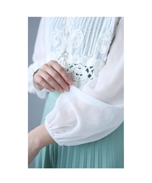 Sawa a la mode(サワアラモード)/ノースリーブにプラスしたいふんわり袖刺繍ブラウス/img18