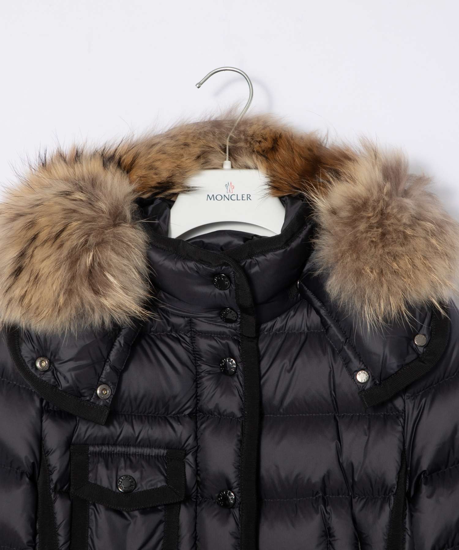 モンクレール MONCLER HERMIFUR 49900－15－53048 ダウンコート レディース アウター エルミファー ダウンジャケット  フード付き ダ(505632076) | モンクレール(MONCLER) - MAGASEEK