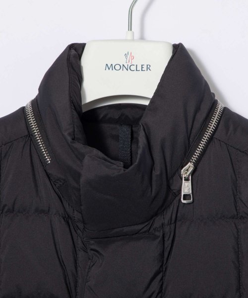 MONCLER(モンクレール)/モンクレール MONCLER THAR GILET 1A523 00 C0506 ダウンベスト メンズ アウター ジレ ロゴ 防寒着 ギフト プレゼント 軽量 /img06