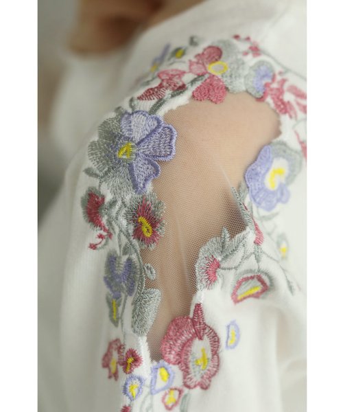 CAWAII(カワイイ)/肩魅せ小窓チュールの花刺繍ニットプルオーバートップス/img04