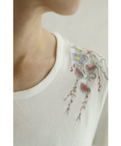 CAWAII(カワイイ)/肩魅せ小窓チュールの花刺繍ニットプルオーバートップス/img11