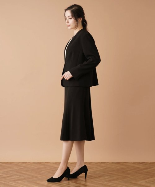 ノーカラージャケット 