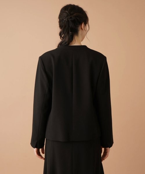 ノーカラージャケット 