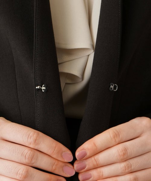 ノーカラージャケット 