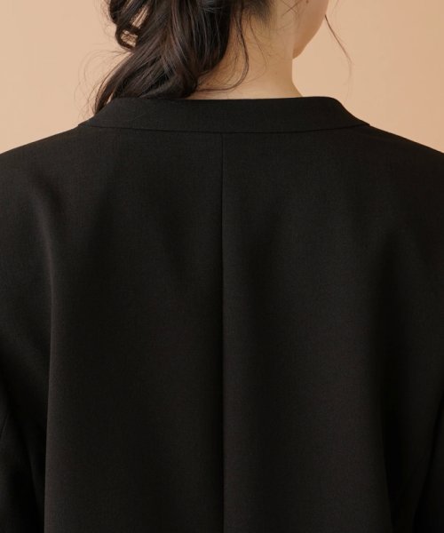 ノーカラージャケット 