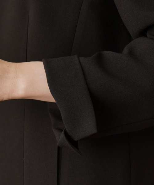 ノーカラージャケット 