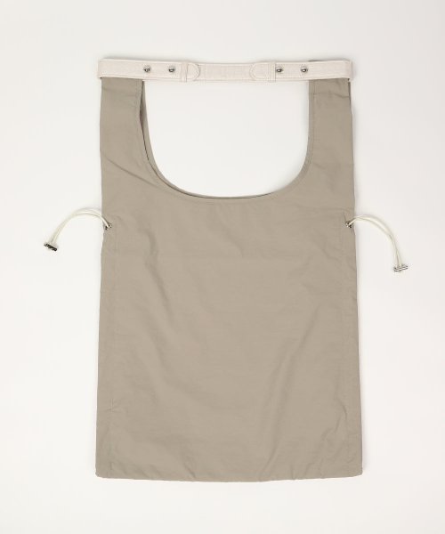 etul(エツル)/PINATEX Shoulder x Recycle Nylon Tote Bag/img05