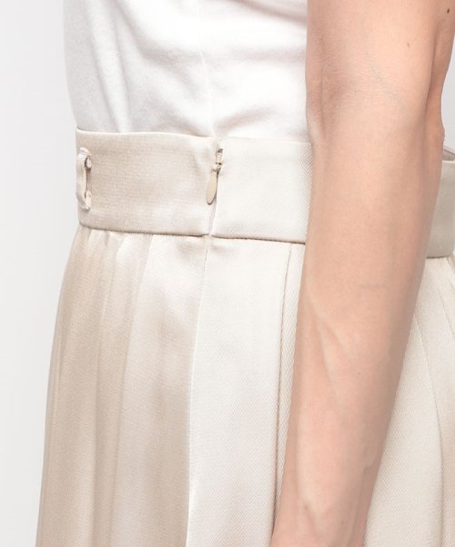 【LOULOU WILLOUGHBY】ブライトツイルタックスカート 