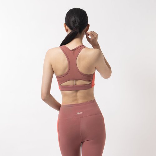 Reebok(Reebok)/ラックス レーサー パデッド ブラ カラーブロックド / LUX RACER PADDED BRA COLORBLOCKED /img02