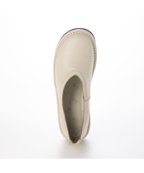 【サスティナブル】深めカットフラットシューズ ing