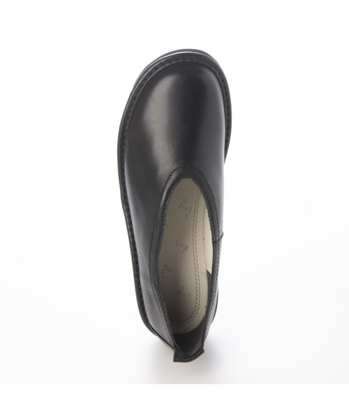 【サスティナブル】深めカットフラットシューズ ing