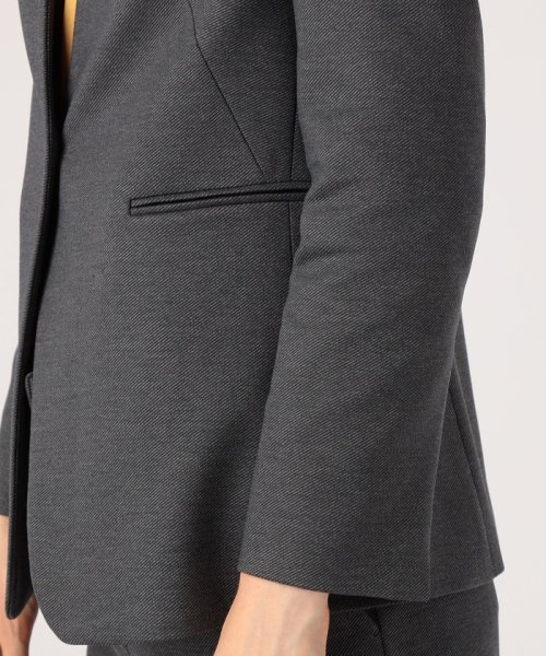 カルゼサーキュラー ノーカラージャケット 