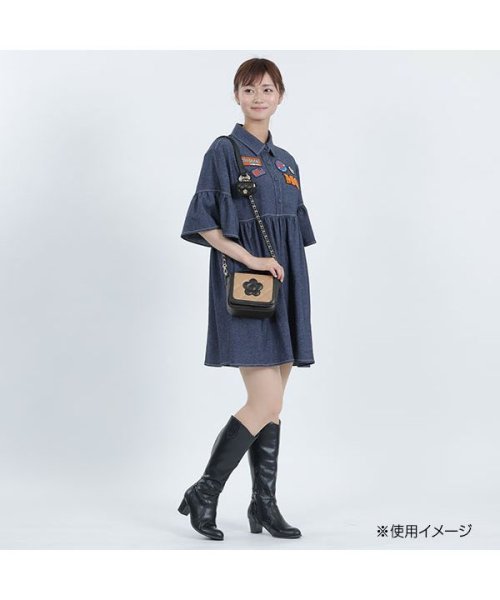 MARY QUANT(マリークヮント)/スクエアキルトデイジーメタル AirPodsProケース/img04