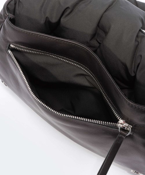 メゾン マルジェラ MAISON MARGIELA S56WG0169 P4300 ショルダーバッグ レディース バッグ グラム スラム フラップ ミディアム 人気・おすすめ｜安定人気・収納便利におすすめ 期間限定割引 配送追跡可 在庫残りわずか