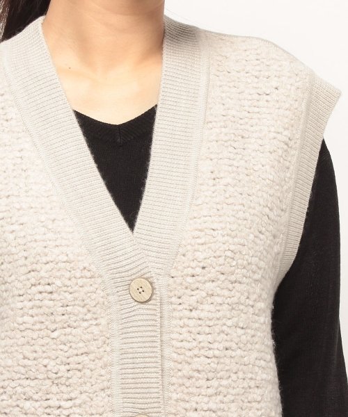 Vネックニットベスト 