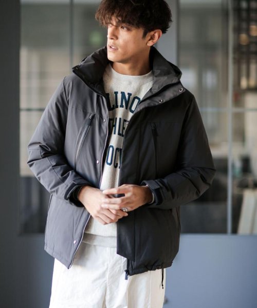 「西川ダウン(R)」フードデタッチャブルMATSUMIダウン 西川ダウン シリーズの定番モデル MATSUMI スタンドネックブルゾンとしてもお楽しみいただけるデザイン