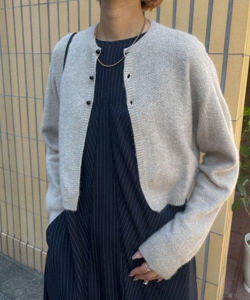 【Audrey and John Wad】FOX混ホールガーメントニットカーディガン 【Audrey Wad】FOX混ホールガーメントニットカーディガン H1484116509(11440円)